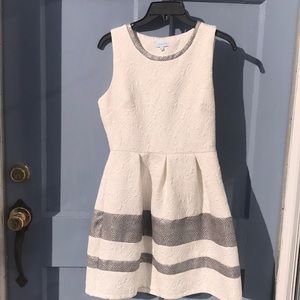 Jun&Ivy white and silver dress